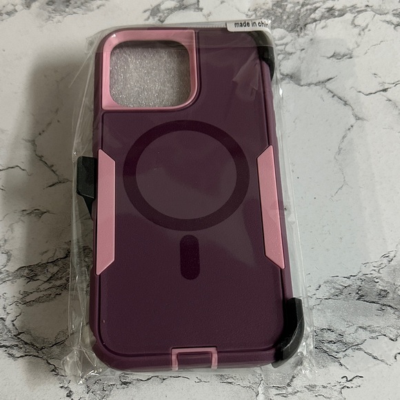 I Phone 16 Promax Cases Magnetic Double Protection Though Durable - Picture 9 of 13